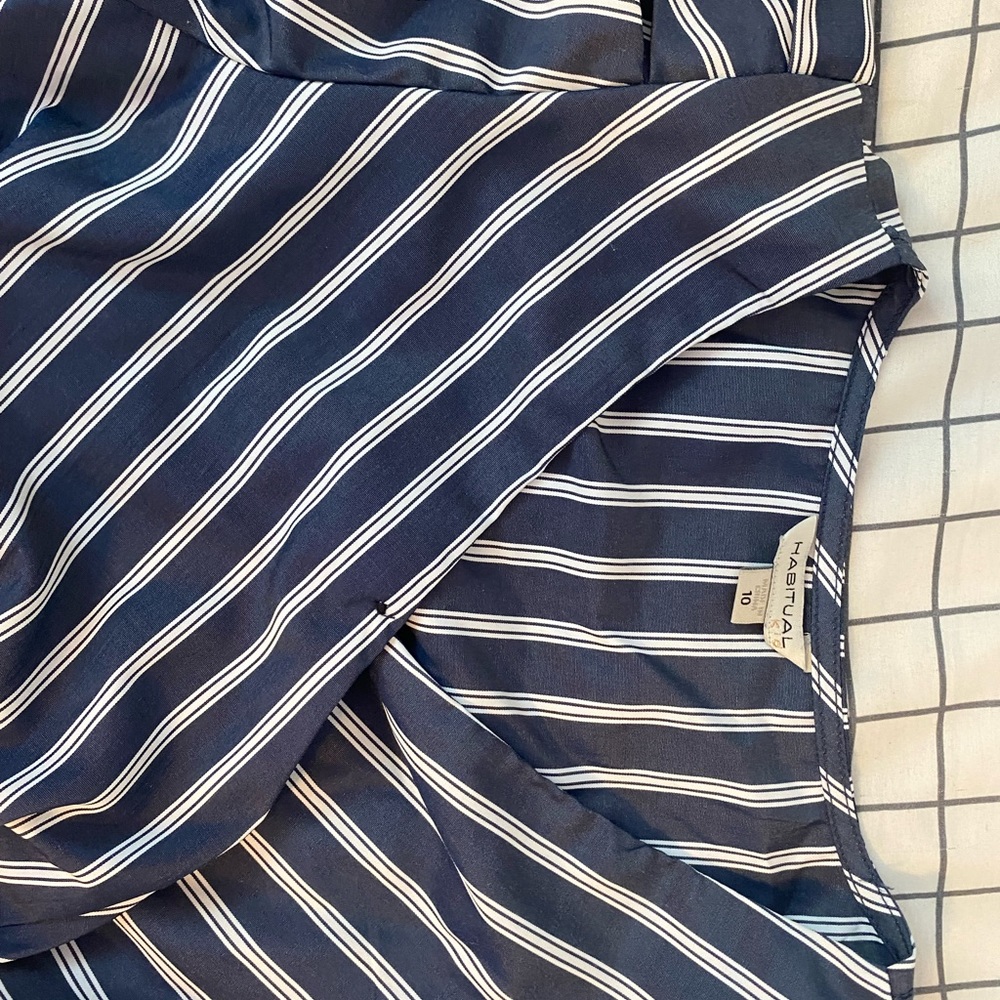 Girls, Size 10 top from Dillards. Puffed sleeves - Habitatual Kid